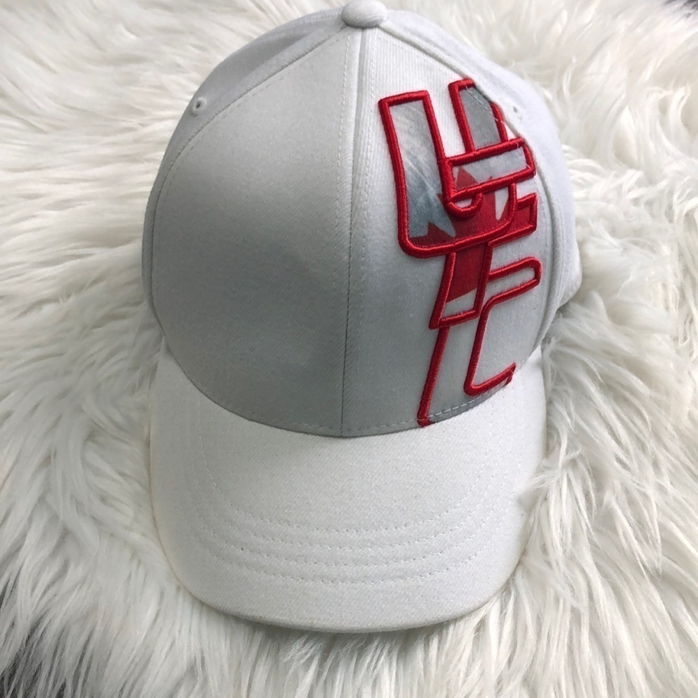 UFC 210 fitted 6 7/8 -7 1/4 Cap Hat red/white